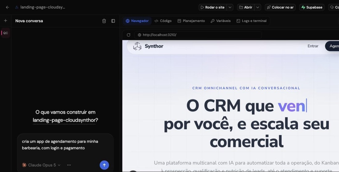 Synthor com o pedido sendo digitado à esquerda e, à direita, o site que o agente acabou de criar rodando em localhost